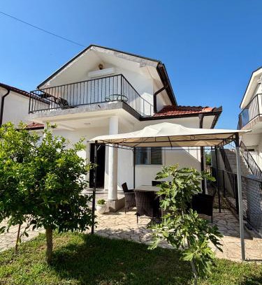Bregvija Apartment | Hida Ile apartments