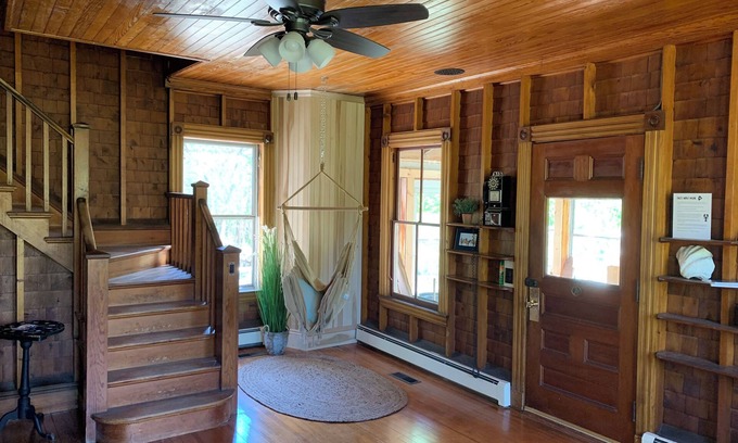 Brooklin House | Hidden Cottage