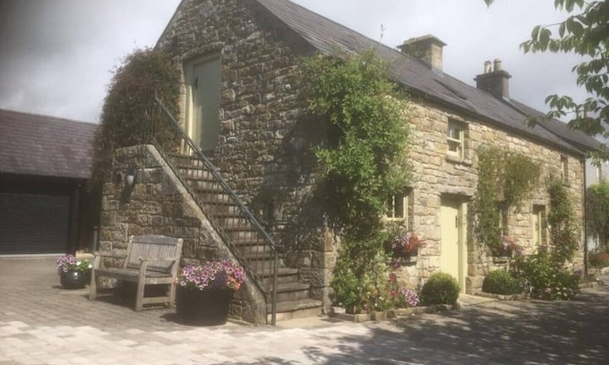 Enniskillen Cottage | Hidden Gem Cottages - Snowdrop Cottage