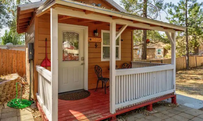 Oakhurst Cottage | Hidden gem in green heaven, getaway to Bass Lake & Yosemite
