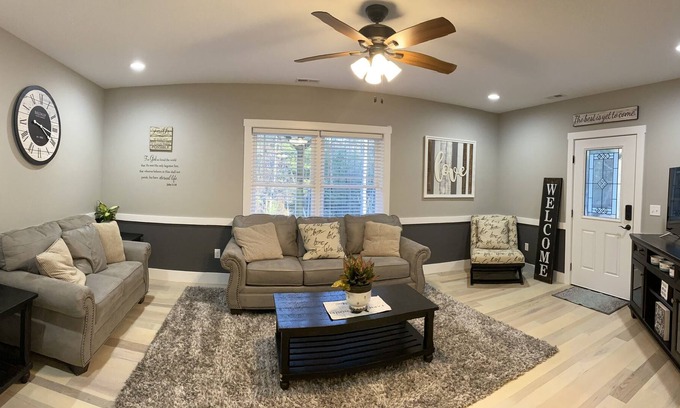 Mars Hill House | Hidden Gem in Mars Hill