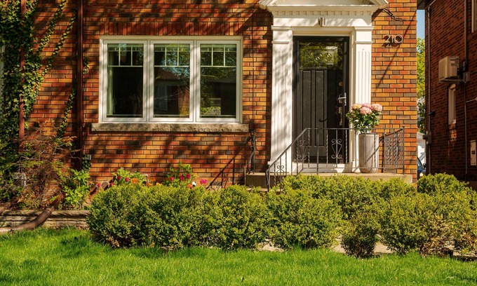 North York House | Hidden Gem in Midtown