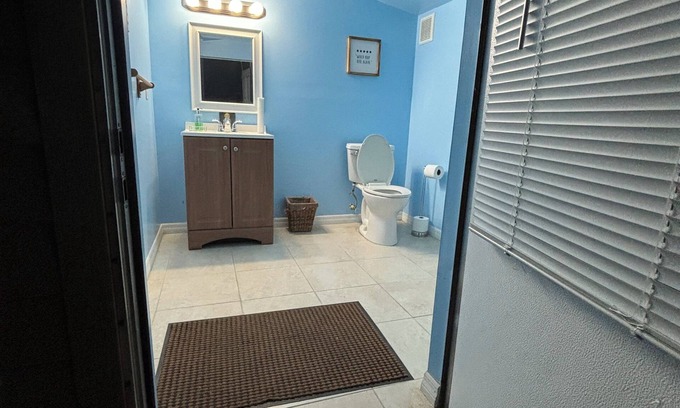 Palmetto Bay Cabin | Hidden Gem-Miami