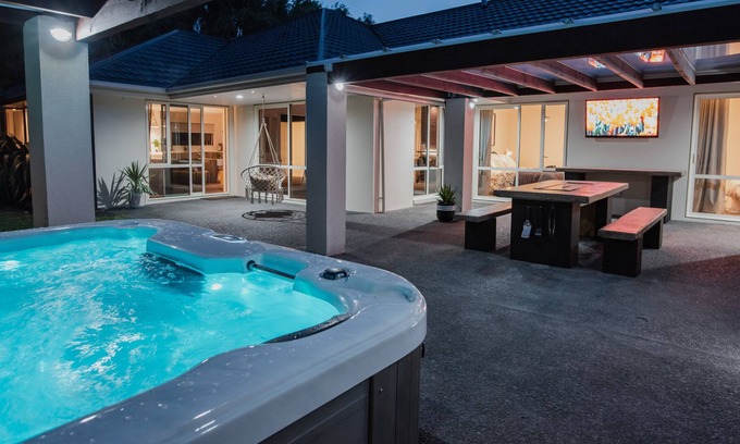 Halswell House | Hidden Gem of Christchurch (18mins from the Airport)