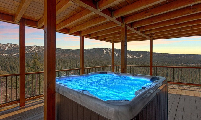 Castle Glen Estates Apartment | Hidden Haven Estate + Big Bear Lake Views + Snow Play