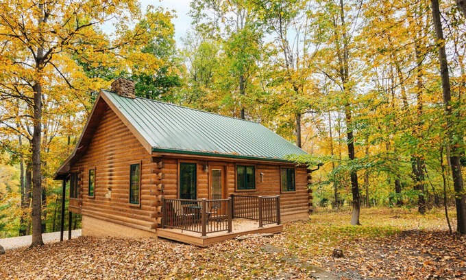 Millersburg Cabin | Hidden Haven Near Top Dining & Attractions