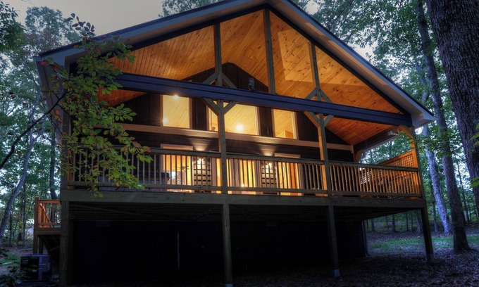 Cleveland Cabin | Hidden Jewel - One Bedroom Villa, Sleeps 2