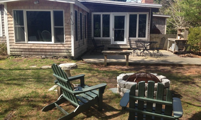 Katama House | Hidden Katama Gem with a Beautiful Backyard