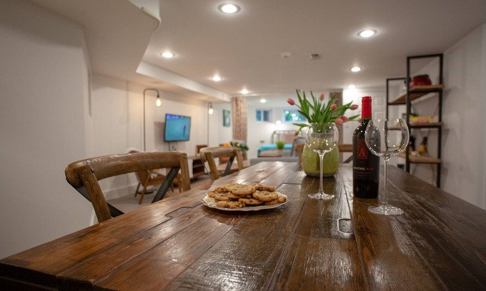 Columbia Heights Apartment | Hidden treasure, GREAT for families - Roomy, comfy, close to everything!