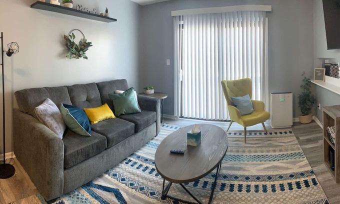 Middletown Condo | Hidden Two BDR Gem in Middletown w Private Laundry