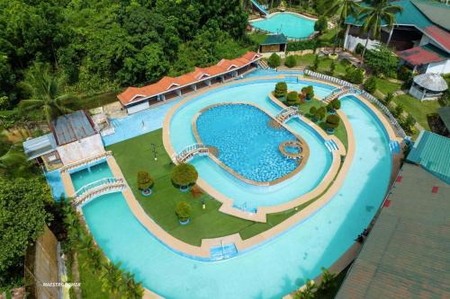 Pinamungajan Resort | Hidden Valley Mountain and Wavepool Resort