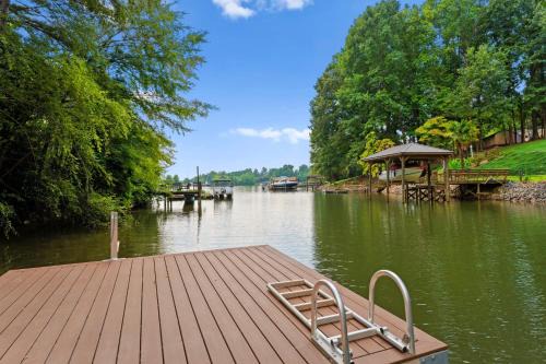 Mooresville House | Hideaway Cove Private Dock Firepit New Build