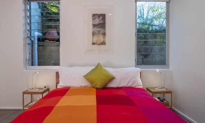North Bondi Apartment | Hideaway Haven, The Cute Place To Put Up Your Feet