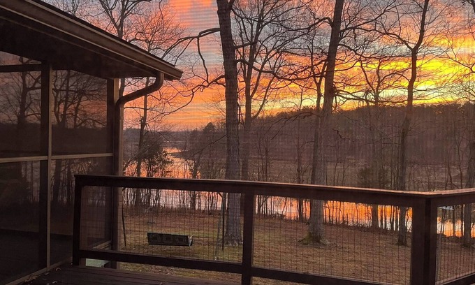 Falls of Rough House | Hideaway large ranch by Rough River