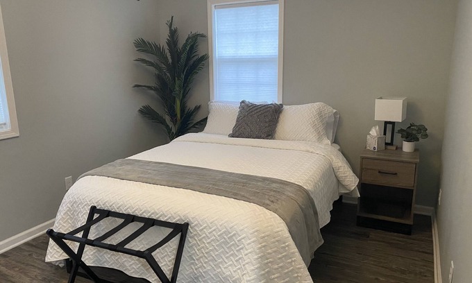 Taylorville Apartment | Hideaway minutes from downtown.