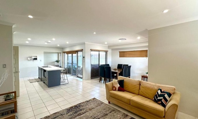 Busselton House | Hideaway on Peel