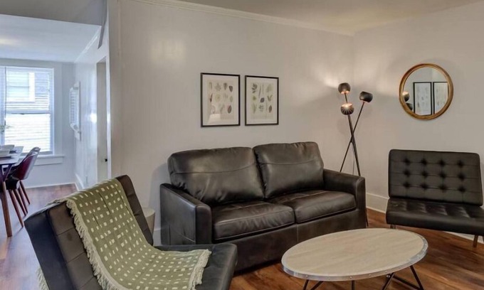 Cooper-Young Historic District Apartment | Hideaway Retreat in the Heart of Cooper Young