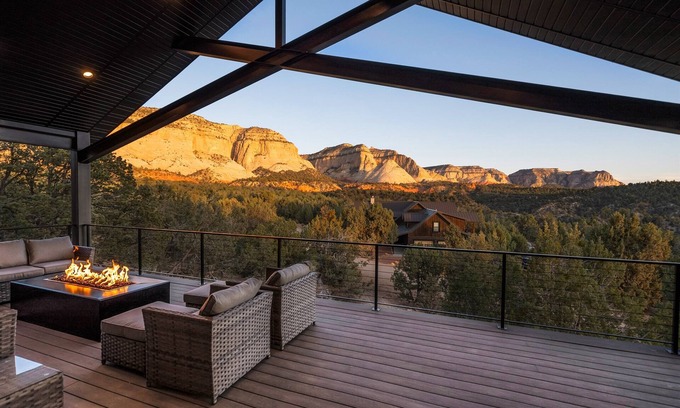 Orderville Cabin | High Desert Home | Modern Luxury Near Zion NP