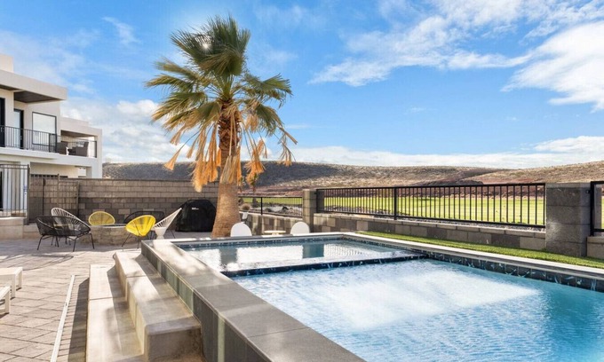 Hurricane House | High-End Pool Gem ~ Upscale Golf Community ~ Views