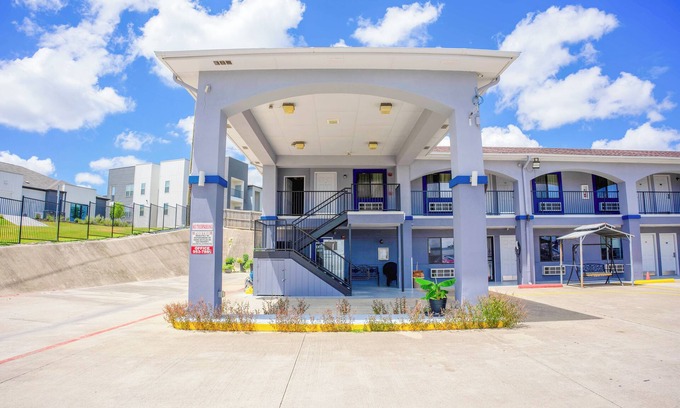 Killeen Hotel | High Five Inn By OYO Killeen