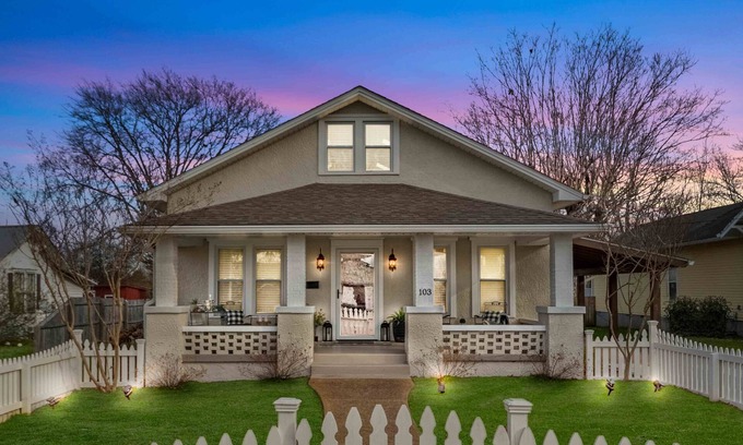 Hohenwald Bed & Breakfast | High Forest Guesthouse B&B - Historic Downtown Hohenwald