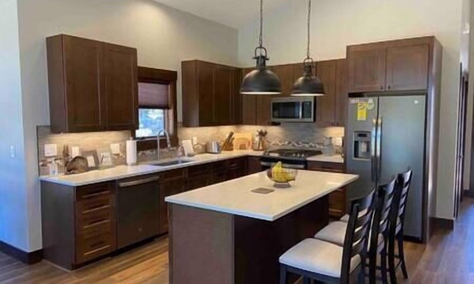 Loghill Village Villa | High Pines Villas STR2023-053