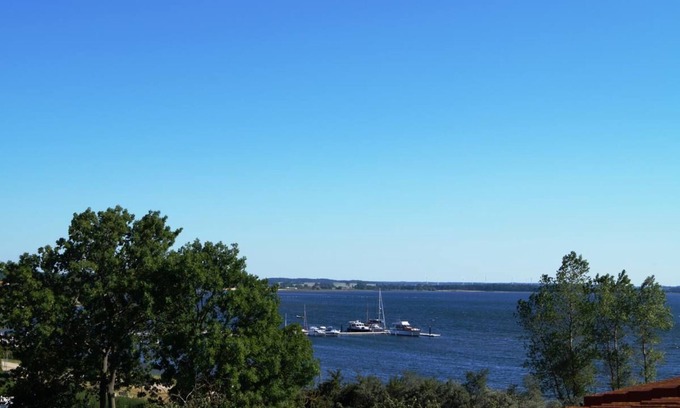 Alt Gaarz Apartment | High quality Apartment over 2 levels with a Baltic Sea view