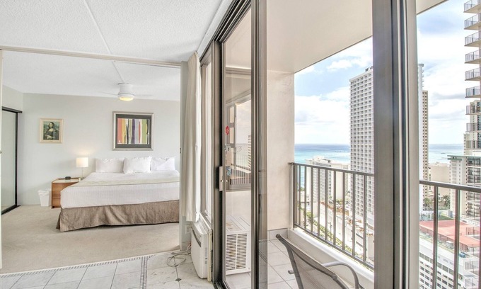 Waikiki Condo | High Rise Ocean View Waikiki Condo, FREE Parking & Wi-Fi by Koko Resort Vacation Rentals