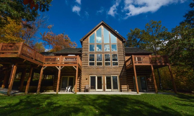 McHenry House | High-Skis Villa
