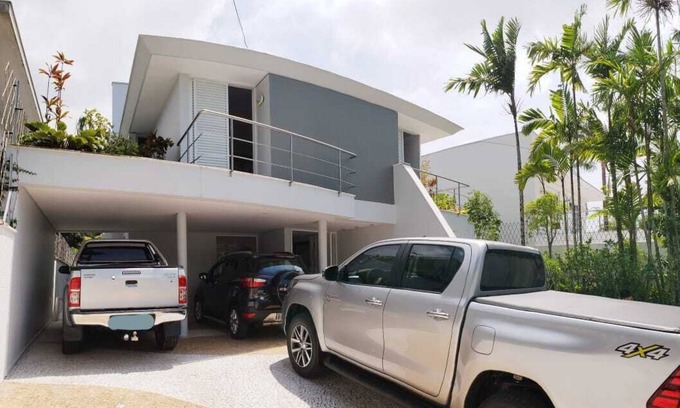 Jardim Virginia House | HIGH STANDARD MODERN HOUSE, AIR-CONDITIONED, 5X SUITES, WITH POOL AND BARBECUE.