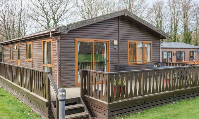 St Minver Cottage | HIGH TIDE, pet friendly, character holiday cottage, with pool in Rock