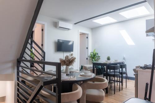 The Heights Apartment | Highend Hideaway with rooftop and NYC views, 2 Kings beds, Sleeps 10, 20 PERCENT OFF
