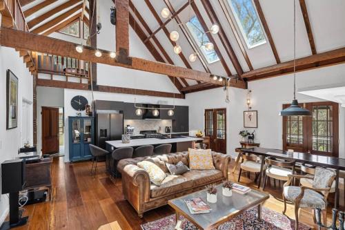 Bowral House | Highgate - Cover Featured On Highlife Magazine!