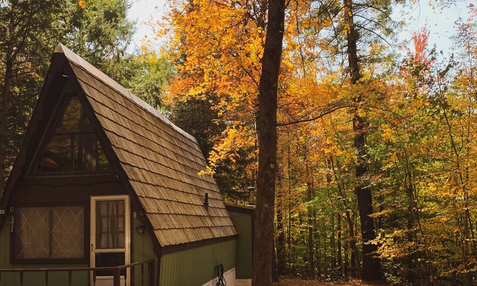 Stoddard Ski Chalet | Highland Haus- Cozy 1975 Aframe Cabin- short walk to lake