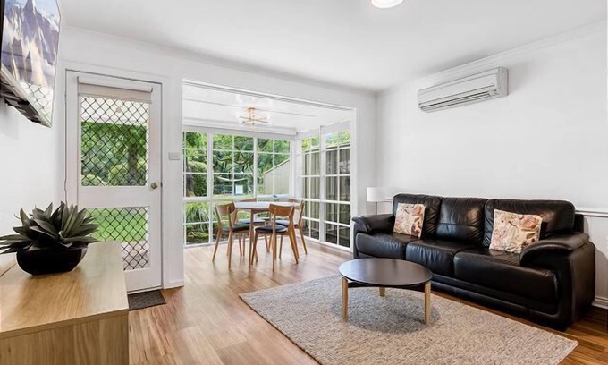 Bright Apartment | Highland Valley Cottage 4