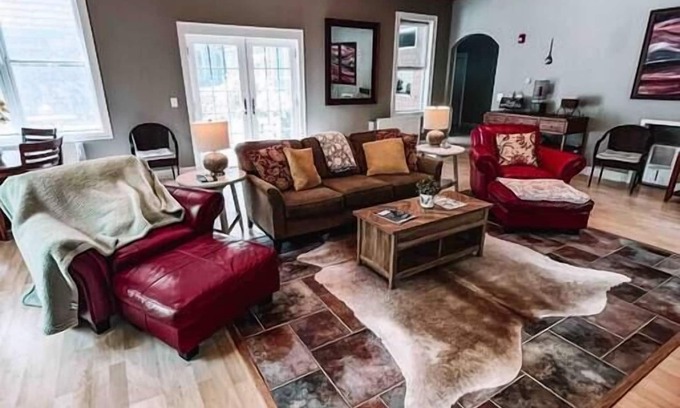 Scaly Mountain House | Highlands Retreat 7 Suite Mountain Home