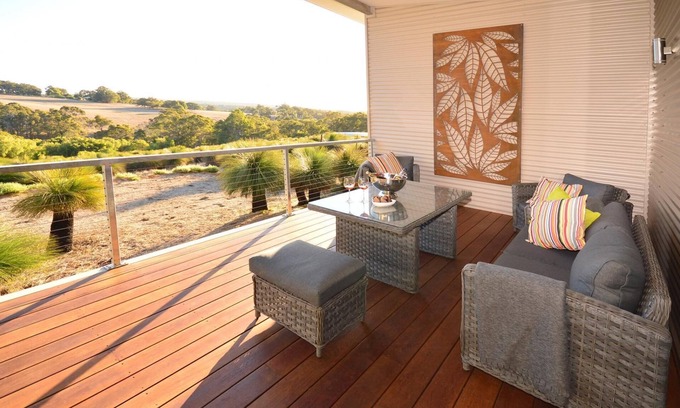 Yallingup House | Highview - luxurious romantic rural getaway
