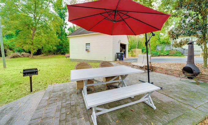 Burgaw Apartment | Hike & Bike On-Site: Burgaw Apt - 4 Mi to River