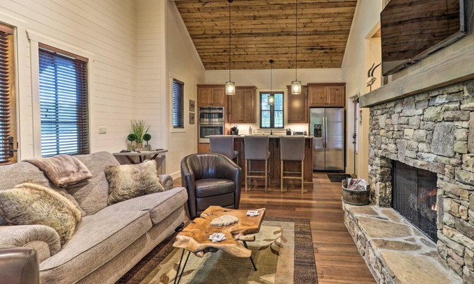Glenville House | Hike, Fish and Relax Rural Craftsman in Glenville!