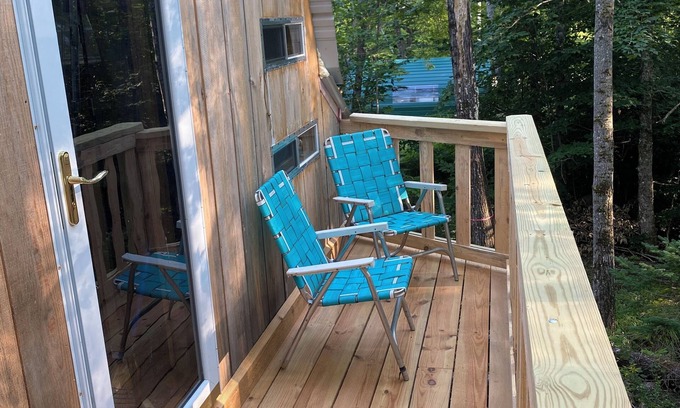 Brownville Apartment | Hike Katahdin bunkhouse