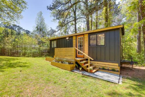 Lithonia House | Hike On-Site Georgia Tiny Home on Farm Retreat