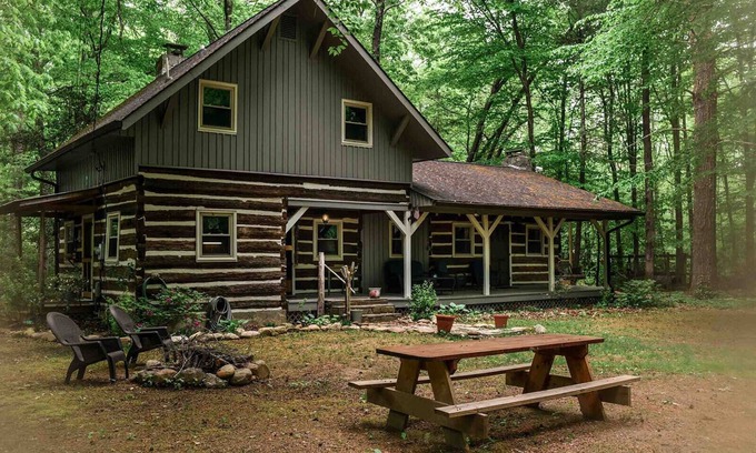 Nebo Cabin | Hikers Retreat in the Linville Gorge Forest