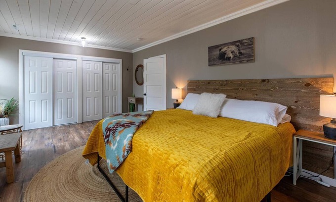 Minocqua House | Hill Hideaway Cottage Unit 2