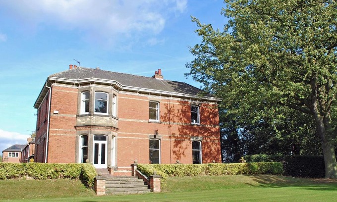 Swarkestone House | Hill House