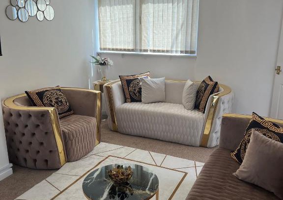 Barnstaple House | Hill's View