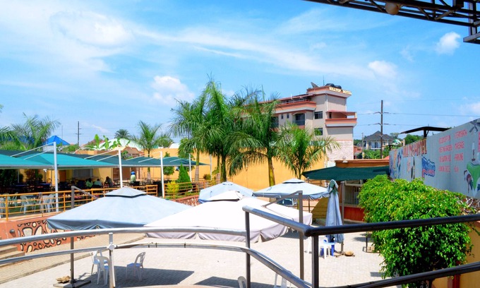 Nakaseke Hotel | Hill Top Hotel Semuto