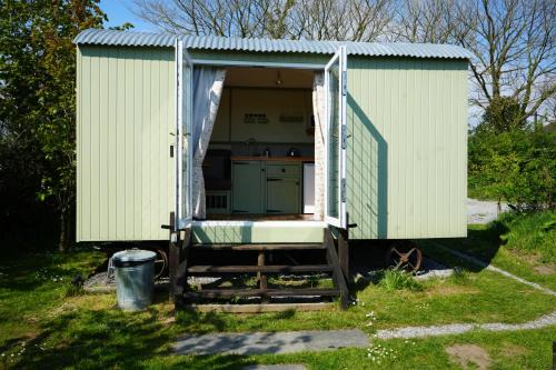Kilgetty Apartment | Hillcrest Hut