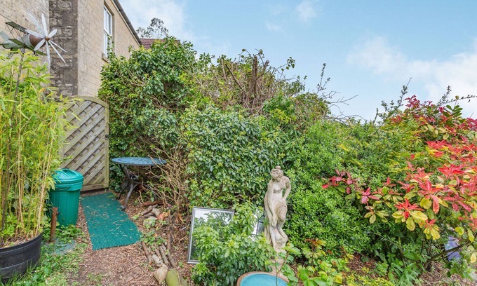 Peasedown Saint John Cottage | Hillside Cottage