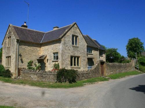 Swinbrook House | Hillside Cottage