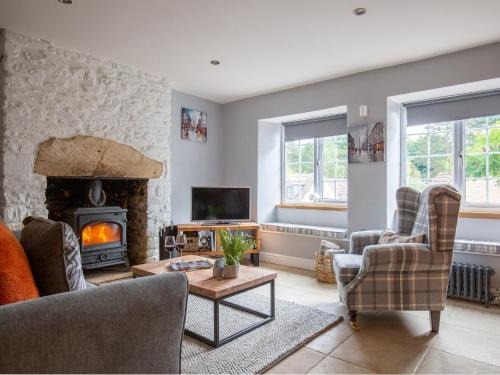 Tetbury House | Hillside Cottage